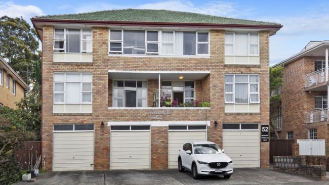 weekend property wrap