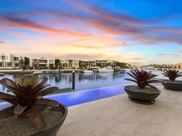 weekend auction wrap July 27