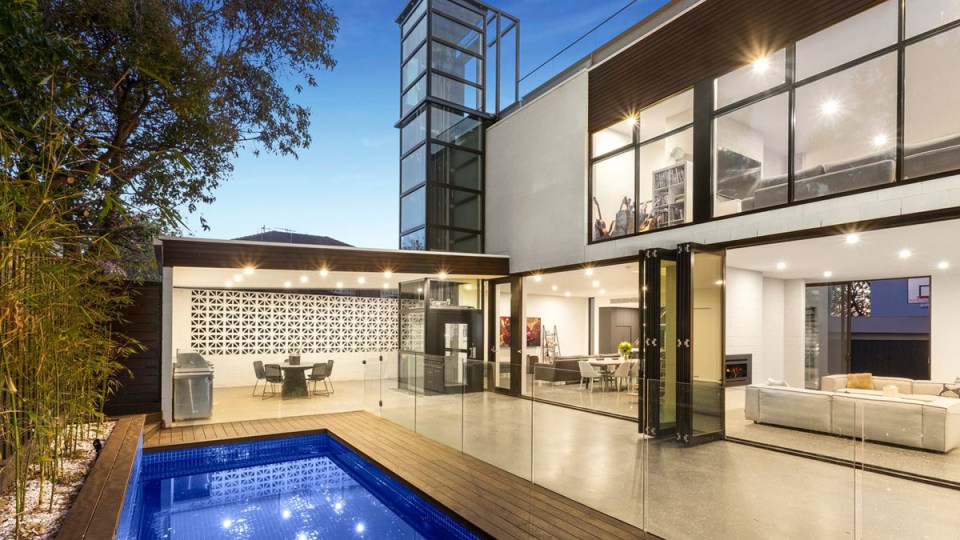 weekend auction wrap Aug 25