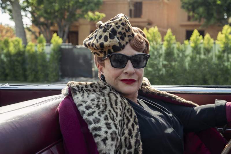 Patti LuPone as Avis Amberg.