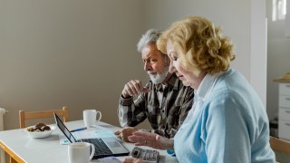 scams old couple bills