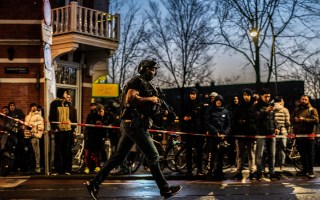 apple store hostage dutch